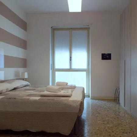 Lacaralele Apartment Mailand Exterior foto