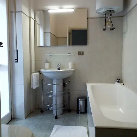 Lacaralele Apartment Mailand Exterior foto